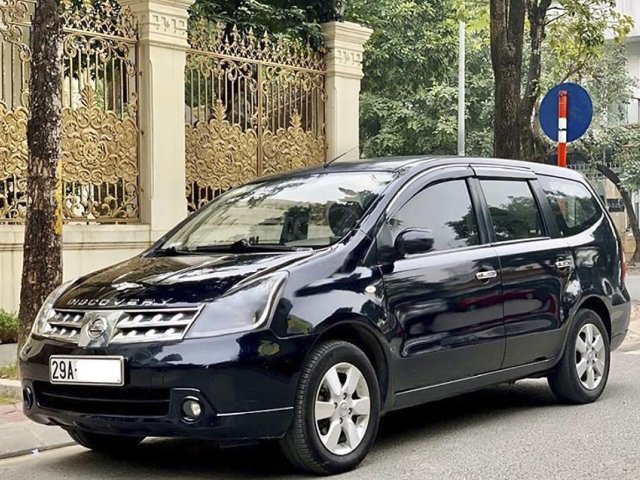 Bán Nissan Grand livina 1.8AT năm 2011, màu đen 