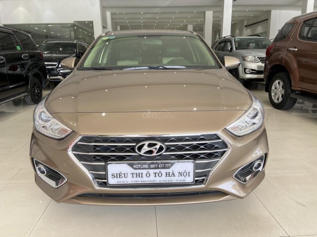 Bán xe Hyundai Accent màu vàng, bản đặc biệt siêu đẹp.0