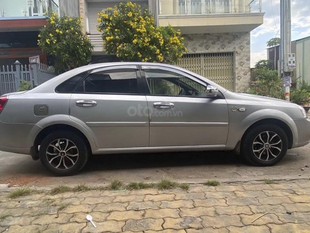 Cần bán lại xe Daewoo Lacetti đời 2009, màu bạc 