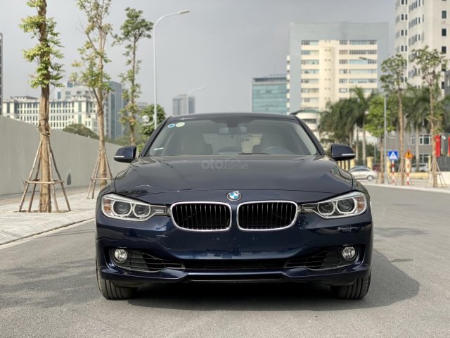 Cần bán BMW 3 Series 320i sản xuất năm 20150