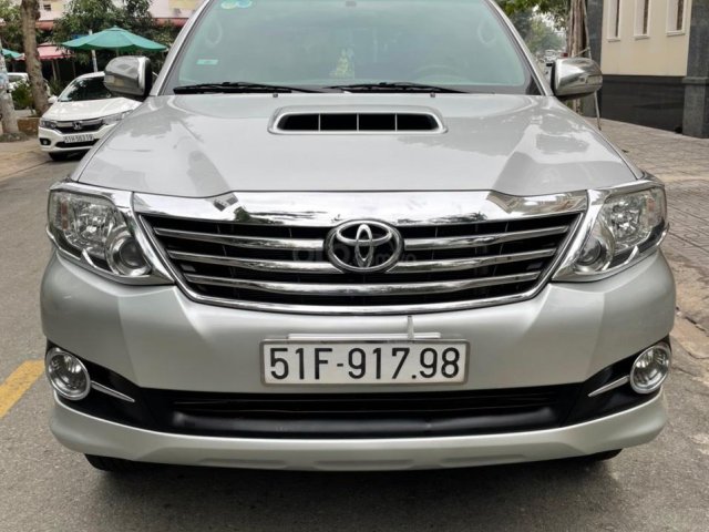 Mới về Toyota Fortuner sản xuất 2016 bản 2.5G, số sàn máy dầu biển thành phố