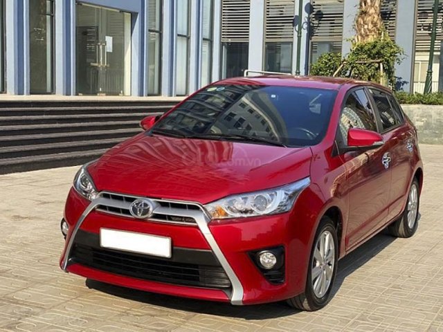 Cần bán Toyota Yaris đời 2017, màu đỏ, xe nhập, 569 triệu0