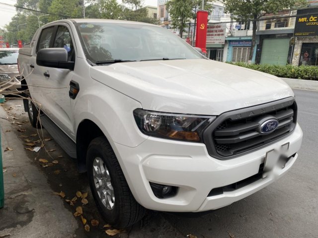 Ranger XLS AT trắng 2020 xe đẹp giá hợp lý