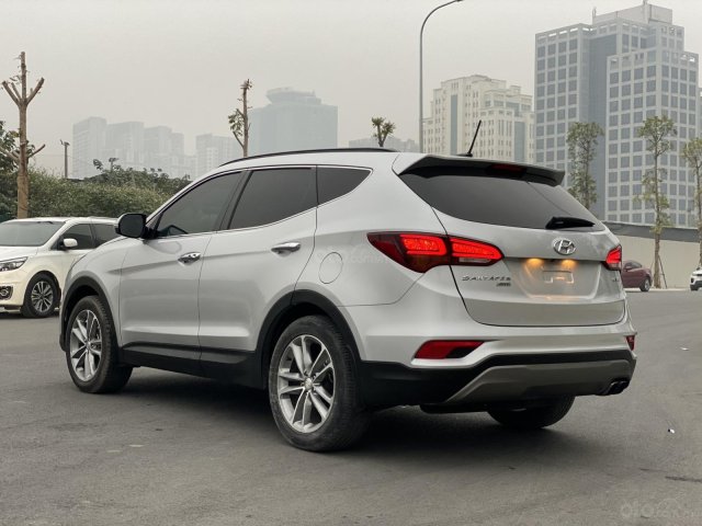 Bán ô tô Hyundai Santa Fe năm 2017, giá 930tr