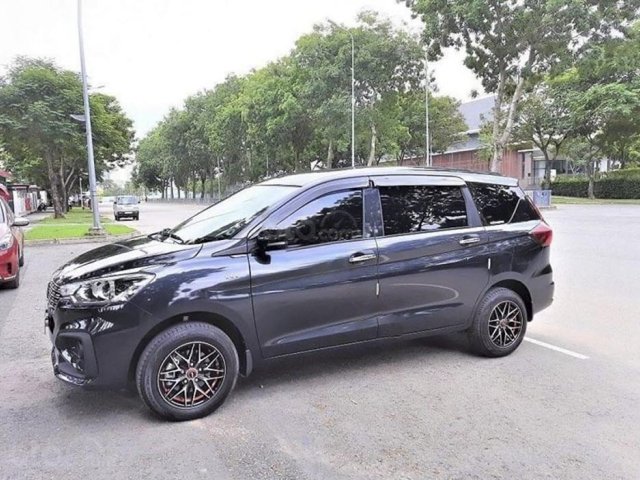 Bán Suzuki Ertiga đời 2019, màu xanh lam, nhập khẩu 