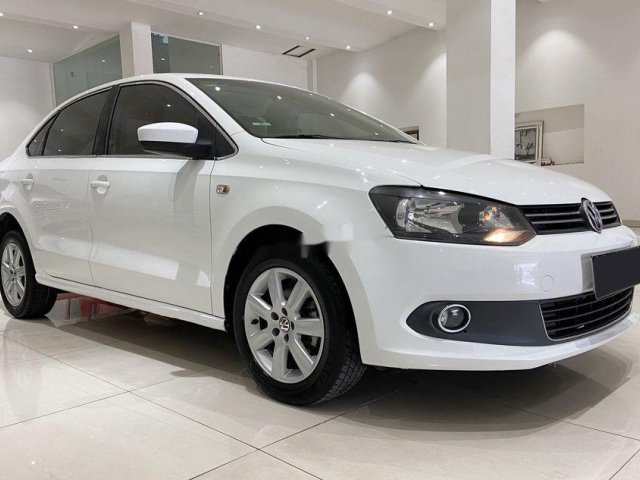 Cần bán Volkswagen Polo năm sản xuất 2016, xe nhập0