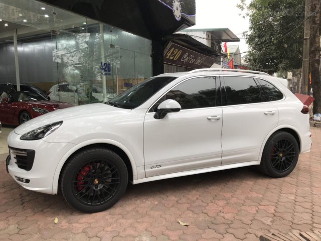 Cần bán xe Porsche Cayenne biển vip, giao ngay0