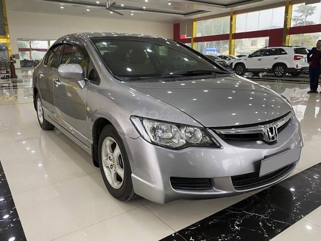 Cần bán gấp Honda Civic sản xuất 2007, màu bạc còn mới, giá tốt0