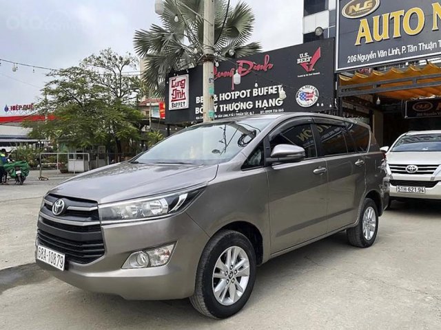 Cần bán Toyota Innova năm sản xuất 2018 còn mới, 620tr0