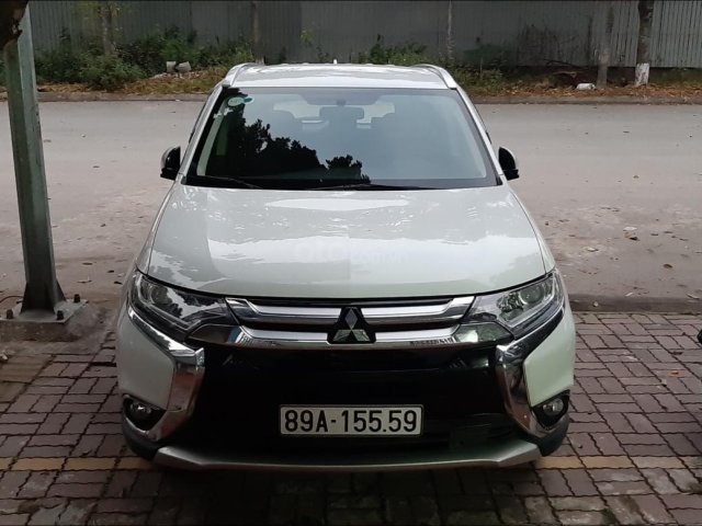 Bán nhanh chiếc Mitsubishi Outlander 2018 2.0 STĐ