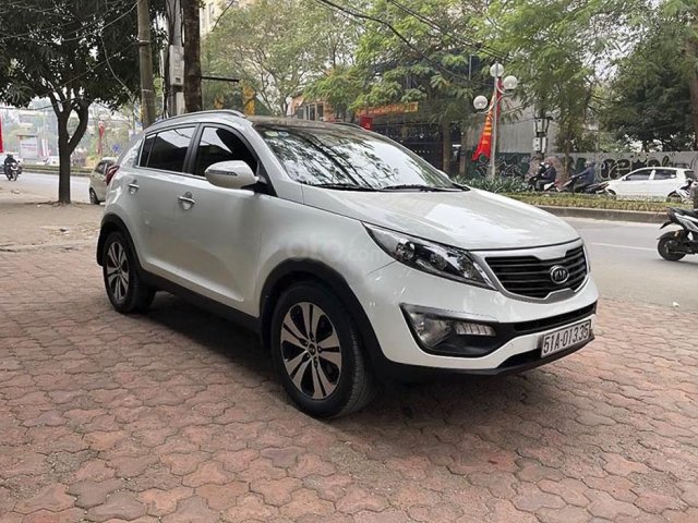 Bán Kia Sportage sản xuất năm 2010, màu trắng, nhập khẩu còn mới, 455tr