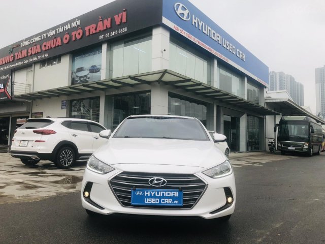 Hyundai Elantra 1.6 AT 2018 sang trọng lịch lãm0