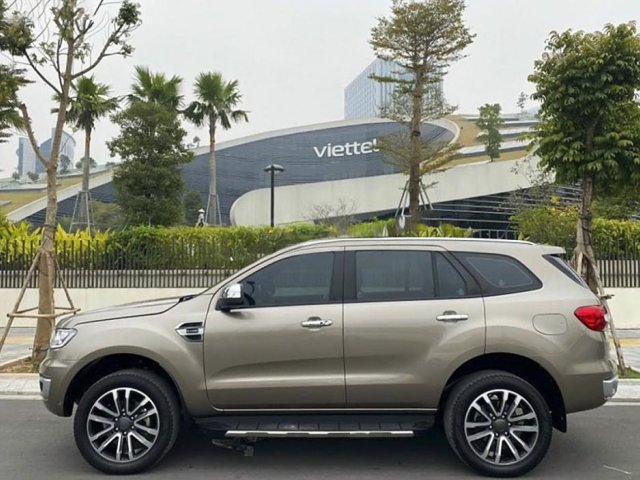 Bán xe Ford Everest sản xuất 2018, nhập khẩu còn mới