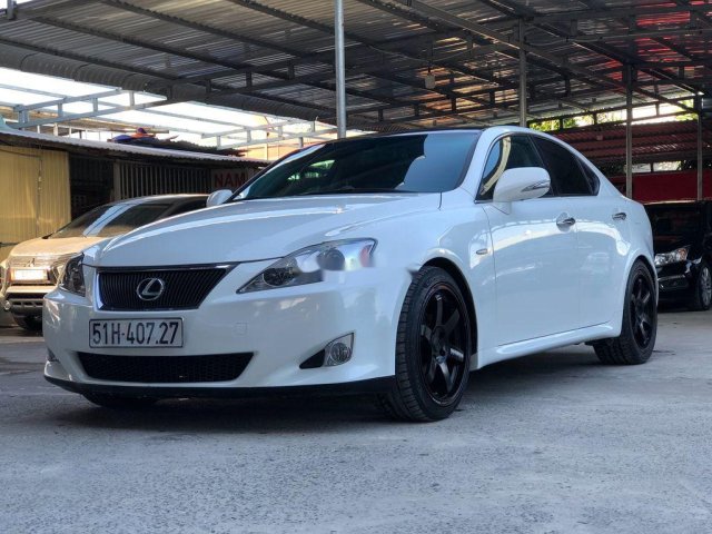 Cần bán xe Lexus IS250 năm 2006, xe nhập, giá ưu đãi0