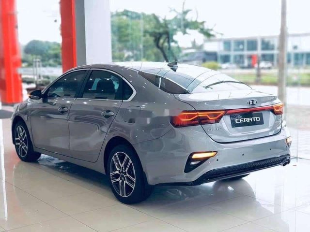 Cần bán Kia Cerato 1.6AT Deluxe sản xuất 2021 giá cạnh tranh