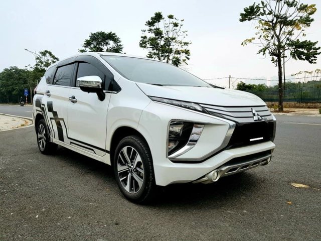Mua xe giá thấp với chiếc Mitsubishi Xpander AT sản xuất năm 2019
