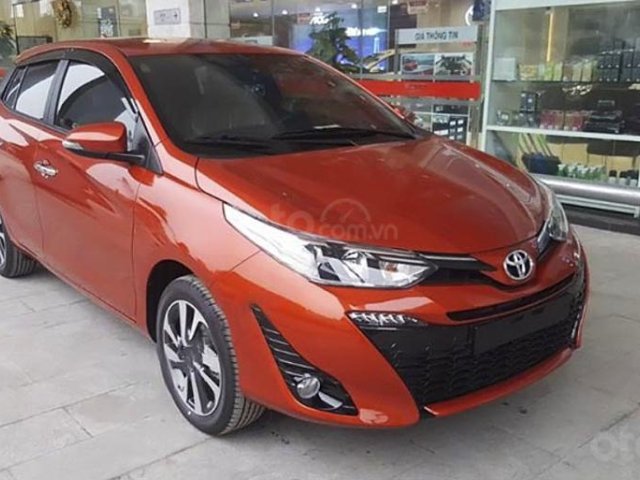 Bán Toyota Yaris sản xuất năm 2021, màu đỏ, nhập khẩu 0