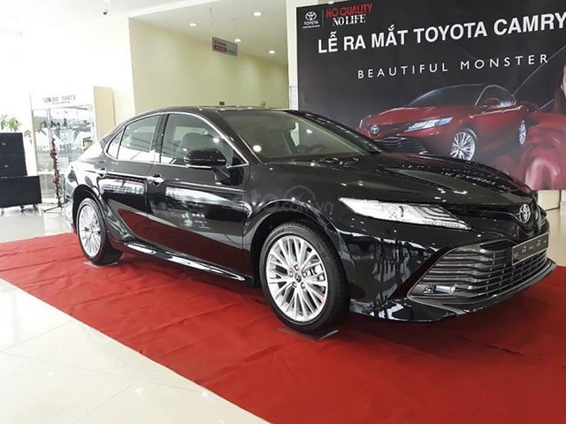 Bán ô tô Toyota Camry 2.5Q sản xuất 2021, màu đen, nhập khẩu nguyên chiếc