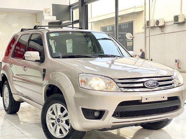 Cần bán Ford Escape năm 2009, màu bạc 0