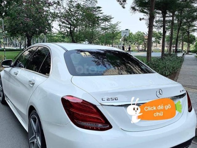 Mua xe giá thấp với chiếc Mercedes Benz C250 AMG đời 20160