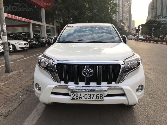 Cần bán xe Toyota Prado đời 2016, màu trắng, giá đẹp0