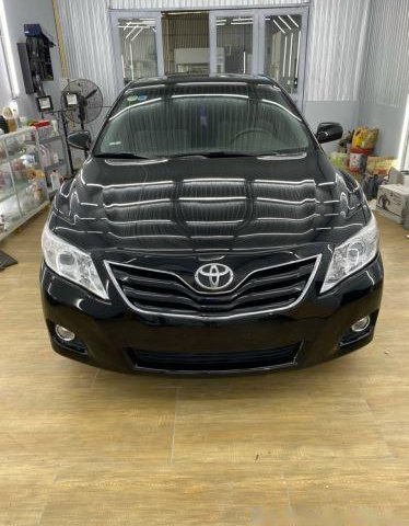 Bán Toyota Camry LE đời 2009, màu đen chính chủ, giá chỉ 600 triệu