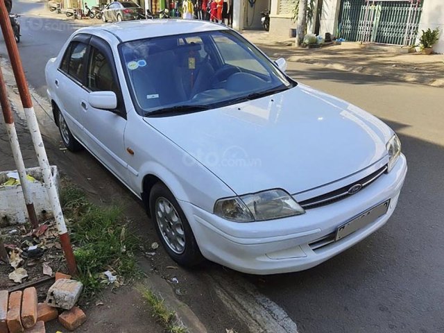 Bán Ford Laser 2000, màu trắng còn mới, 99 triệu