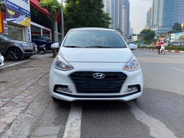 Bán Hyundai Grand i10 1.2 AT sản xuất 2018, màu trắng0