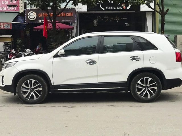 Cần bán Kia Sorento 2.2 DAT Premium đời 2019, màu trắng, giá 832tr