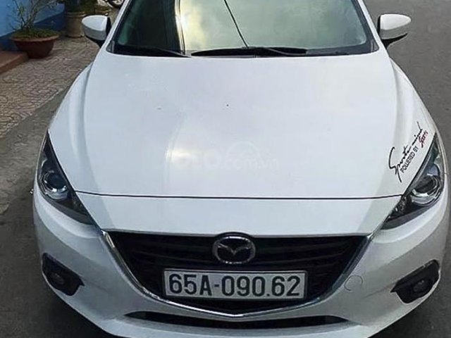 Bán Mazda 3 1.5 AT năm 2016, màu trắng chính chủ, 533 triệu0