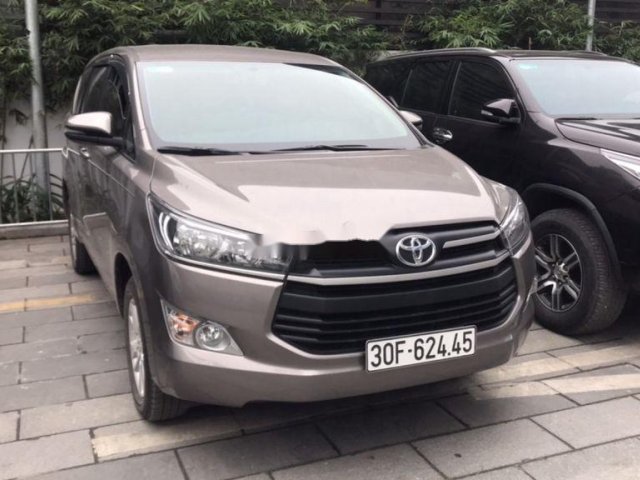 Cần bán lại xe Toyota Innova năm 2019, xe chính chủ, còn mới0