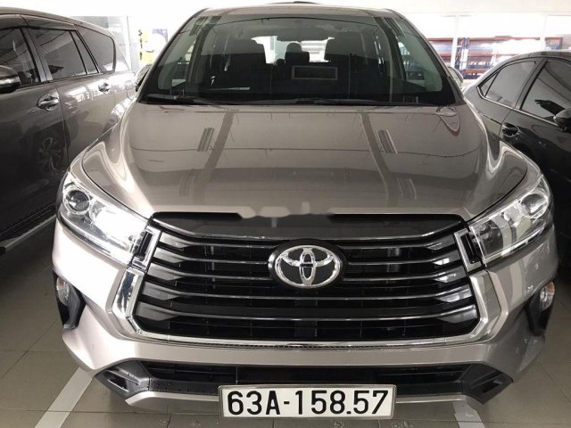 Cần bán gấp Toyota Innova 2.0G sản xuất năm 2020 xe gia đình0