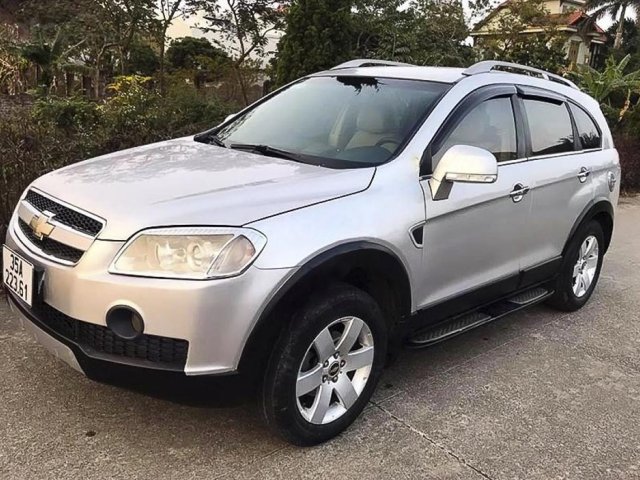 Bán ô tô Chevrolet Captiva LT 2.4 MT sản xuất năm 2009, màu bạc, giá tốt0