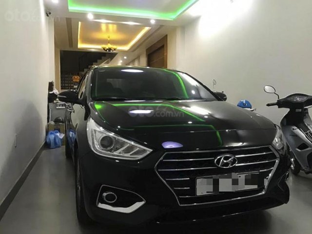 Cần bán lại xe Hyundai Accent 1.4 AT đời 2020, màu đen, 550 triệu