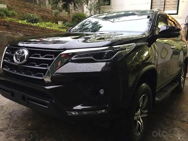 Bán xe Toyota Fortuner 2.4G sản xuất năm 2020, màu nâu