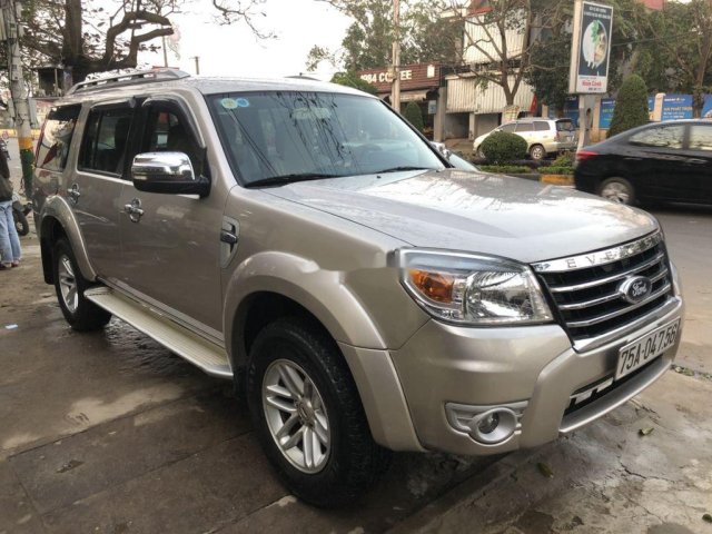 Cần bán xe Ford Everest năm 2010, xe chính chủ giá ưu đãi0