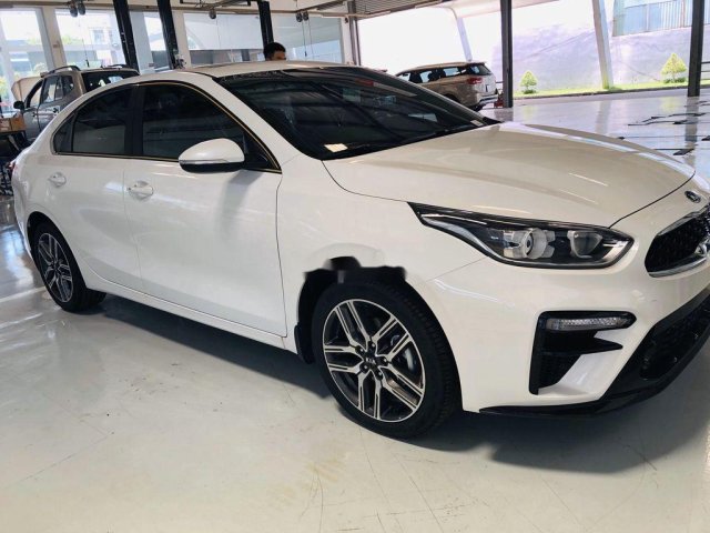 Cần bán xe Kia Cerato 1.6 AT Luxury năm sản xuất 2021, 639 triệu0