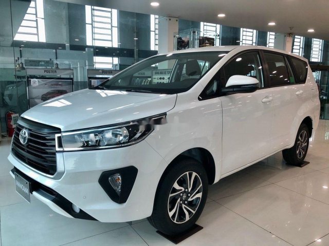 Bán ô tô Toyota Innova MT năm 2021, giá tốt