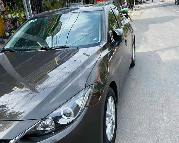 Bán Mazda 3 năm 2017, màu nâu còn mới giá cạnh tranh0