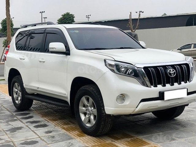 Cần bán Toyota Prado năm sản xuất 2014, màu trắng, xe nhập 