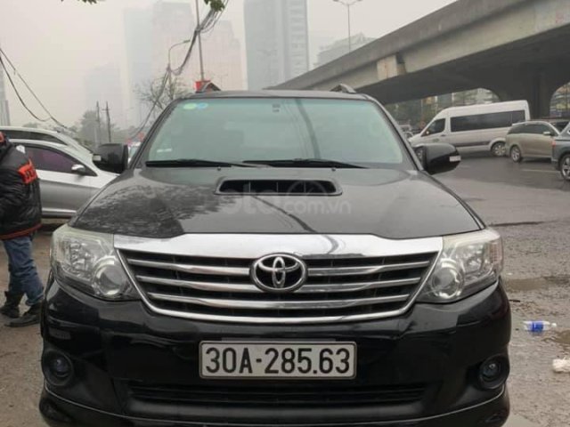 Cần bán xe Toyota Fortuner G 2.5 2014, màu đen, biển thủ đô0