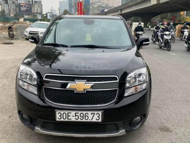 Cần bán xe Chevrolet Orlando đời 2016, màu đen, giá tốt