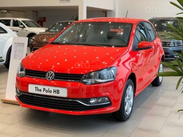 Bán ô tô Volkswagen Polo Hatchback 2018, màu đỏ, nhập khẩu nguyên chiếc - hỗ trợ 100% trước bạ0