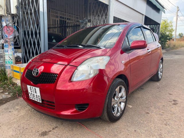 Cần bán Toyota Yaris sản xuất 2006, xe nhập, giá tốt