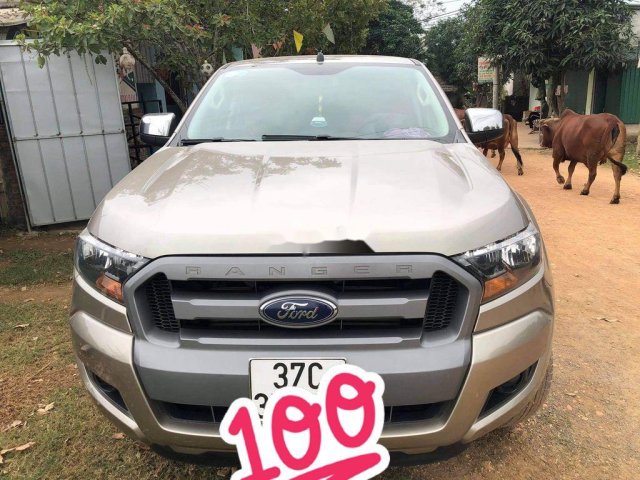 Xe Ford Ranger năm sản xuất 2015, giá thấp, động cơ ổn định