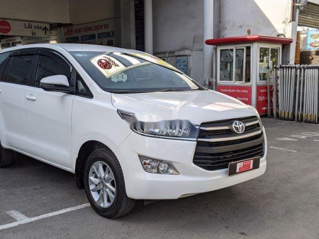 Cần bán gấp Toyota Innova sản xuất năm 2018, giá tốt