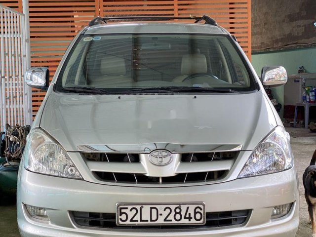 Cần bán Toyota Innova 2008, màu bạc chính chủ