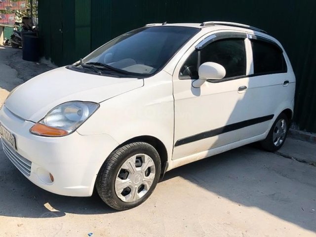 Bán Chevrolet Spark năm sản xuất 2011, màu trắng, 98 triệu0