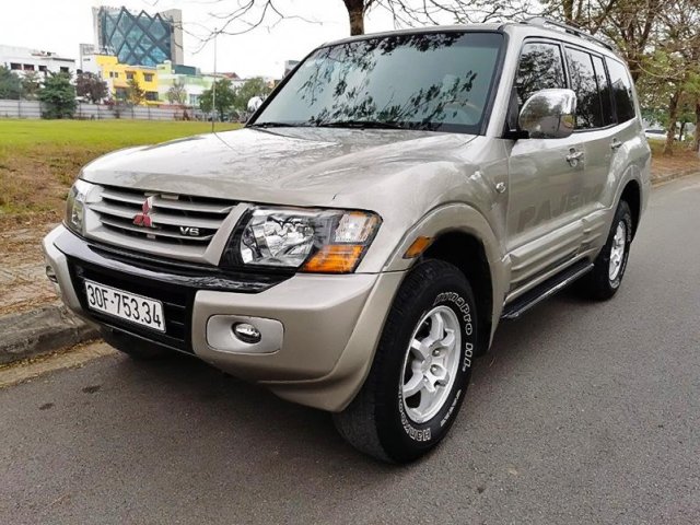 Xe Mitsubishi Pajero năm sản xuất 2001, nhập khẩu nguyên chiếc còn mới, 385 triệu0