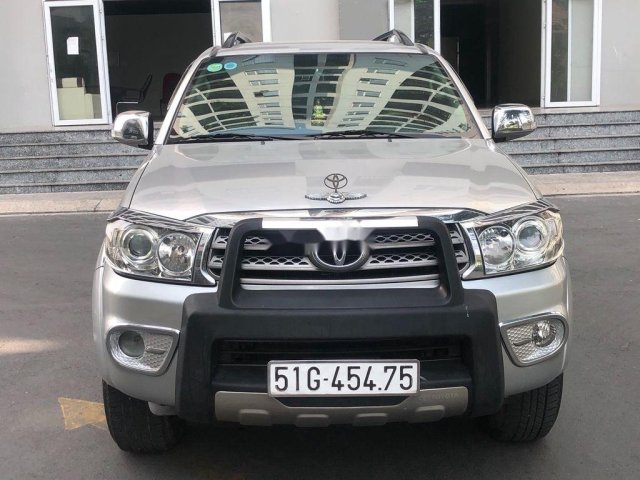 Bán ô tô Toyota Fortuner đời 2009, màu bạc